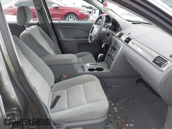 2006 Ford Five Hundred SE с VIN 1FAFP23146G154397, выставлен на аукционе IAAI как лот 42149486 с пробегом 156 008 миль миль и . История ставок и продаж доступна на DreamBid. Изображение 5.