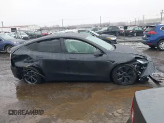 2025 Tesla Model Y Long Range with VIN 7SAYGDED6SF226035, listed as a IAAI auction lot 41102115 with Not Provided miles and . Bid and sale history available at DreamBid. Image 13.