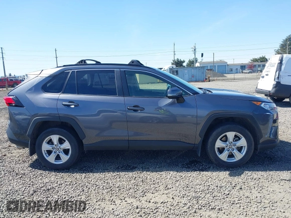 2019 Toyota RAV4 XLE with VIN JTMP1RFV9KD522379, listed as a IAAI auction lot 42002573 with 38,895 mi miles and . Bid and sale history available at DreamBid. Image 13.