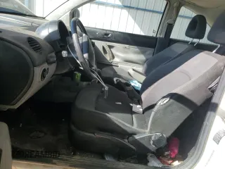 2000 Volkswagen Beetle GLS с VIN 3VWCD21C5YM472500, выставлен на аукционе Copart как лот 69537124 с пробегом 112 681 миль миль и Чистый • Clean title. История ставок и продаж доступна на DreamBid. Изображение 7.