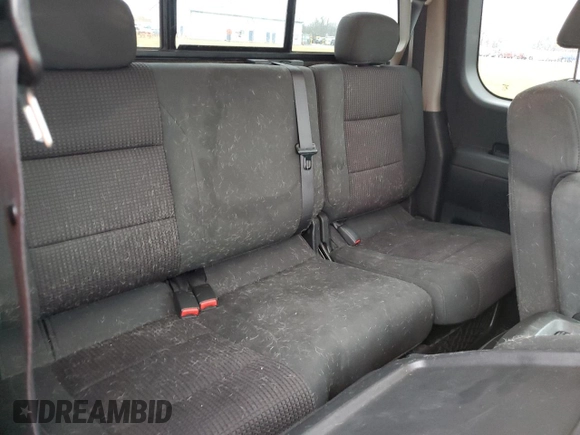 2008 Nissan Titan XE z VIN 1N6BA06C88N331556, wystawiony jako Copart lot #86565234 z przebiegiem 96 507 mil mil oraz Szkody całkowita. Historia ofert i sprzedaży dostępna na DreamBid. Obrazek 10.
