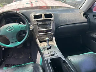 2006 Lexus IS 350 z VIN JTHBE262165001506, wystawiony jako Copart lot #58249055 z przebiegiem 213 188 mil mil oraz Czysty tytuł • Clean title. Historia ofert i sprzedaży dostępna na DreamBid. Obrazek 9.