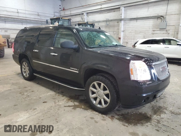 2010 GMC Yukon XL Denali with VIN 1GKUKMEF6AR225203, listed as a Copart auction lot 72700704 with 249,050 mi miles and Clean Title. Bid and sale history available at carsss.com. Image 4.