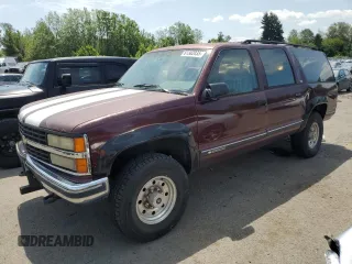 1992 Chevrolet Suburban with VIN 1GNGK26N7NJ315068, listed as a Copart auction lot 61382035 with 269,910 mi miles and Salvage title. Bid and sale history available at DreamBid. Image 1.