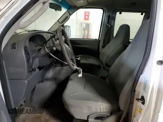 2008 Ford Econoline Passenger XL with VIN 1FBNE31L08DA49824, listed as a Copart auction lot 88313115 with 154,440 mi miles and Salvage Title. Bid and sale history available at carsss.com. Image 7.