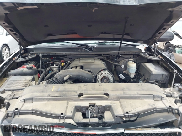 2007 Chevrolet Suburban LTZ with VIN 1GNFK16367J196596, listed as a IAAI auction lot 42392224 with 100,774 mi miles and . Bid and sale history available at DreamBid. Image 10.