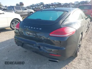 2016 Porsche Panamera 4 z VIN WP0AA2A79GL004758, wystawiony jako IAAI lot #42281848 z przebiegiem 105 580 mil mil oraz . Historia ofert i sprzedaży dostępna na DreamBid. Obrazek 6.