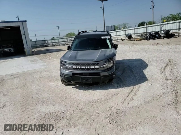 2023 Ford Bronco Sport Badlands z VIN 3FMCR9D92PRE24754, wystawiony jako Copart lot #52708375 z przebiegiem 28 807 mil mil oraz Szkoda całkowita • Salvage title. Historia ofert i sprzedaży dostępna na DreamBid. Obrazek 12.