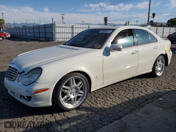 2007 Mercedes-Benz E 350 with VIN WDBUF56X97B002702, listed as a Copart auction lot 49986375 with 235,471 mi miles and Salvage Title. Bid and sale history available at DreamBid. Image 1.