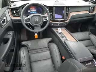 2023 Volvo XC60 Ultimate Dark Theme z VIN YV4L12RX1P1217242, wystawiony jako Copart lot #87365494 z przebiegiem 29 699 mil mil oraz Szkoda całkowita • Salvage title. Historia ofert i sprzedaży dostępna na DreamBid. Obrazek 8.