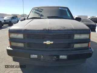 2000 Chevrolet Tahoe Limited with VIN 1GNEC13R7YR221297, listed as a Copart auction lot 75504254 with 246,714 mi miles and Clean Title. Bid and sale history available at carsss.com. Image 5.