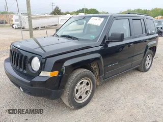 2016 Jeep Patriot Sport with VIN 1C4NJPBA8GD537851, listed as a IAAI auction lot 41996772 with 155,676 mi miles. Bid and sale history available at carsss.com. Image 2.