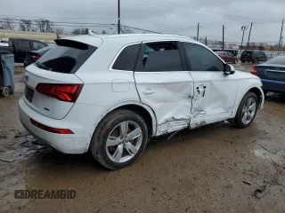 2019 Audi Q5 Premium with VIN WA1ANAFY7K2076311, listed as a Copart auction lot 42499015 with 92,034 mi miles and Salvage Title. Bid and sale history available at carsss.com. Image 3.