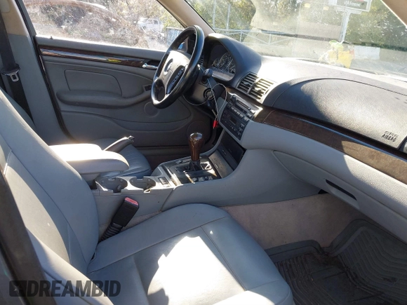 2002 BMW 3 Series 330i with VIN WBAEV534X2KM22042, listed as a IAAI auction lot 41626448 with 114,166 mi miles and . Bid and sale history available at DreamBid. Image 5.