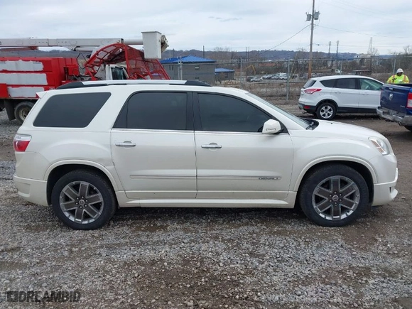 2012 GMC Acadia Denali with VIN 1GKKVTED4CJ357272, listed as a IAAI auction lot 41745424 with 212,885 mi miles. Bid and sale history available at carsss.com. Image 13.