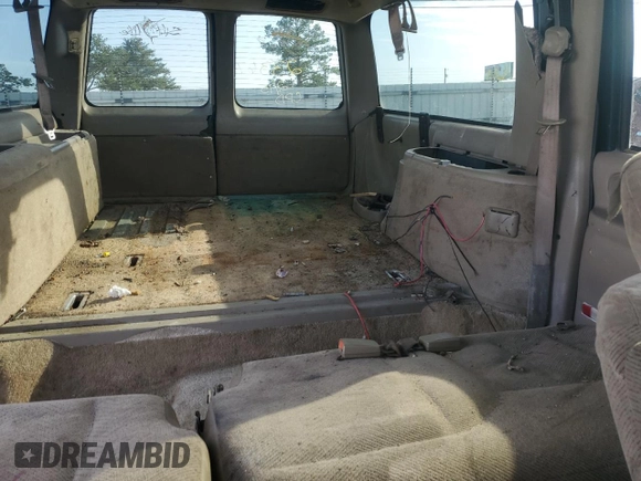 1999 Chevrolet Suburban with VIN 3GNEC16R6XG273420, listed as a Copart auction lot 48165625 with 246,150 mi miles and Salvage Title. Bid and sale history available at carsss.com. Image 10.