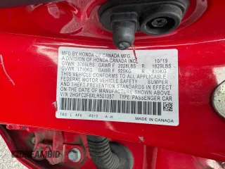 2020 Honda Civic LX z VIN 2HGFC2F6XLH501357, wystawiony jako Copart lot #59871375 z przebiegiem 213 685 mil mil oraz Czysty tytuł • Clean title. Historia ofert i sprzedaży dostępna na DreamBid. Obrazek 10.