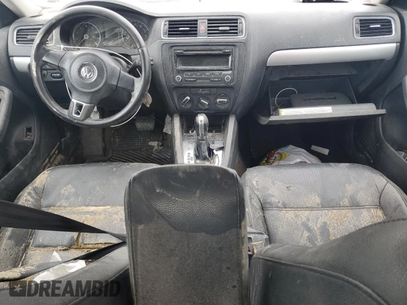 2013 Volkswagen Jetta SE с VIN 3VWDX7AJ5DM311890, выставлен на аукционе Copart как лот 50812155 с пробегом Не указан миль и Списание • Salvage title. История ставок и продаж доступна на DreamBid. Изображение 8.