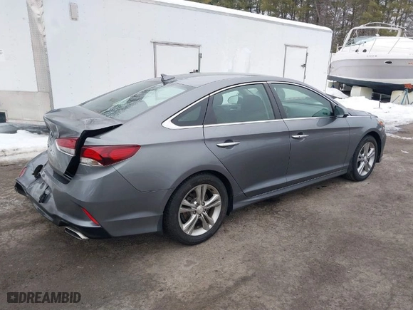 2018 Hyundai Sonata SEL with VIN 5NPE34AF5JH696060, listed as a IAAI auction lot 41638547 with NaN miles. Bid and sale history available at carsss.com. Image 4.