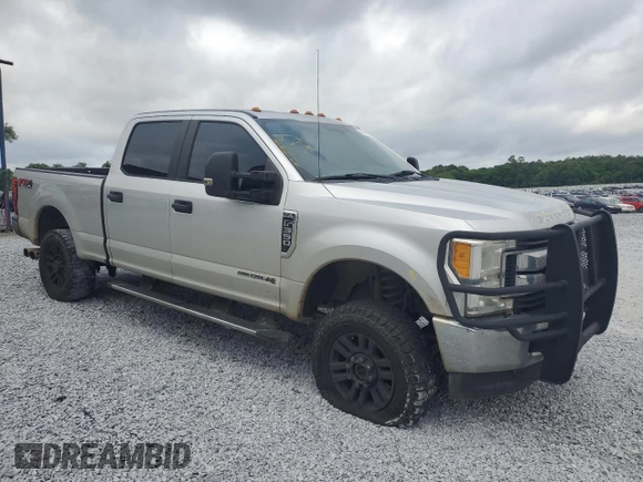 2017 Ford F-350 Platinum z VIN 1FT8W3BT2HED34278, wystawiony jako Copart lot #54627845 z przebiegiem 402 064 mil mil oraz Szkoda całkowita • Salvage title. Historia ofert i sprzedaży dostępna na DreamBid. Obrazek 4.