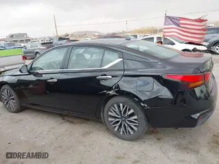 2024 Nissan Altima 2.5 SV with VIN 1N4BL4DV4RN336690, listed as a IAAI auction lot 41891510 with 38,864 mi miles. Bid and sale history available at carsss.com. Image 15.