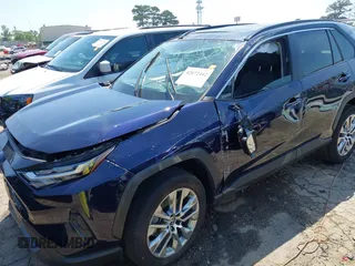 2022 Toyota RAV4 XLE Premium with VIN 2T3C1RFVXNW231752, listed as a IAAI auction lot 42072442 with 7,262 mi miles and . Bid and sale history available at DreamBid. Image 6.