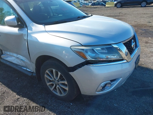 2013 Nissan Pathfinder Platinum with VIN 5N1AR2MM5DC676687, listed as a IAAI auction lot 42178495 with 71,937 mi miles and . Bid and sale history available at DreamBid. Image 13.