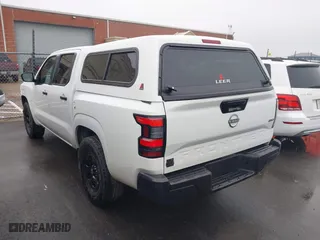 2024 Nissan Frontier PRO-4X with VIN 1N6ED1EK8RN624894, listed as a IAAI auction lot 41962547 with 62,818 mi miles. Bid and sale history available at carsss.com. Image 3.