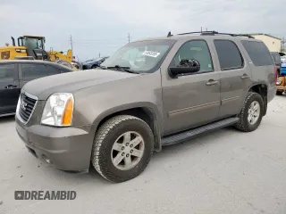 2011 GMC Yukon SLT z VIN 1GKS1CE01BR359134, wystawiony jako Copart lot #53693295 z przebiegiem 95 060 mil mil oraz Szkoda całkowita • Salvage title. Historia ofert i sprzedaży dostępna na DreamBid. Obrazek 1.