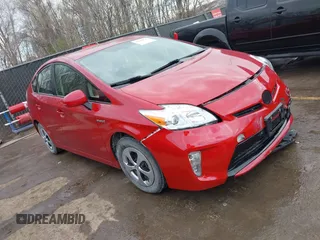 2014 Toyota Prius Four with VIN JTDKN3DU7E1833935, listed as a IAAI auction lot 41840017 with 84,111 mi miles. Bid and sale history available at carsss.com. Image 1.