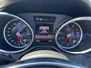 2019 Mercedes-Benz SLC 300 z VIN WDDPK3JA3KF157013, wystawiony jako Copart lot #49665085 z przebiegiem 37 588 mil mil oraz Szkoda całkowita • Salvage title. Historia ofert i sprzedaży dostępna na DreamBid. Obrazek 8.