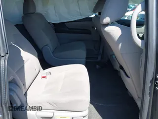2016 Honda Odyssey SE with VIN 5FNRL5H33GB125693, listed as a IAAI auction lot 41994036 with 163,617 mi miles and . Bid and sale history available at DreamBid. Image 8.
