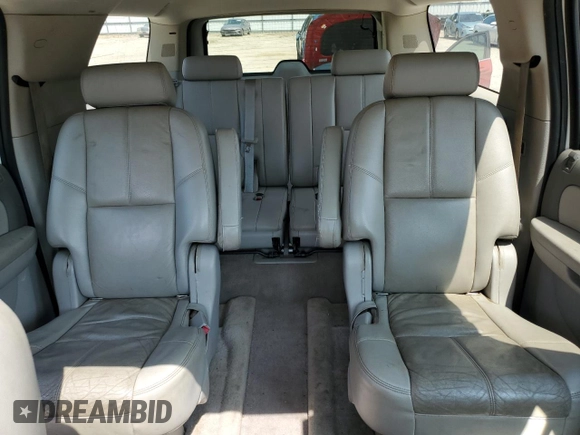 2008 Chevrolet Suburban LTZ with VIN 1GNFK16388R213823, listed as a Copart auction lot 57807615 with 329,193 mi miles and Clean title. Bid and sale history available at DreamBid. Image 10.