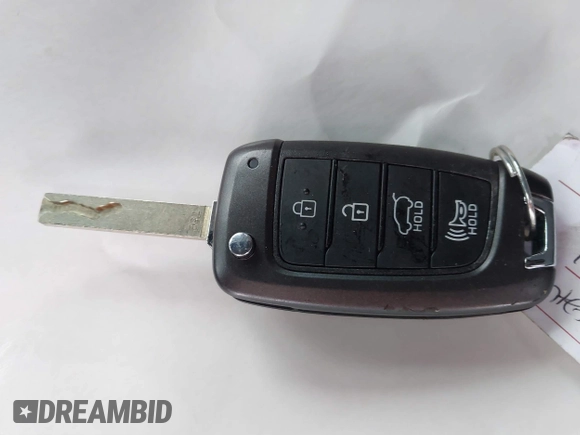 2019 Hyundai Santa Fe SE with VIN 5NMS2CAD9KH003200, listed as a IAAI auction lot 41541423 with 91,913 mi miles. Bid and sale history available at carsss.com. Image 11.