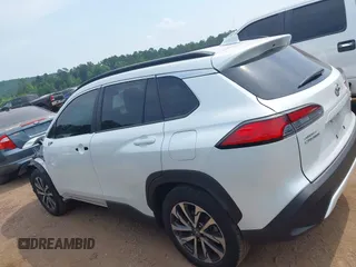 2022 Toyota Corolla Cross XLE with VIN 7MUDAABG0NV027076, listed as a IAAI auction lot 42563337 with 46,375 mi miles and . Bid and sale history available at DreamBid. Image 14.