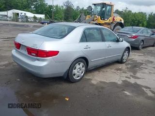 2005 Honda Accord LX with VIN 1HGCM66385A008615, listed as a IAAI auction lot 42258422 with 190,599 mi miles and . Bid and sale history available at DreamBid. Image 4.