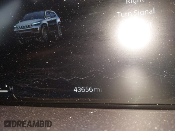 2022 Jeep Compass High Altitude with VIN 3C4NJDCB1NT142939, listed as a IAAI auction lot 41683243 with 43,656 mi miles and . Bid and sale history available at DreamBid. Image 7.
