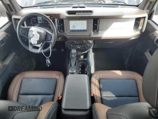 2021 Ford Bronco с VIN 1FMDE5DH8MLA62147, выставлен на аукционе Copart как лот 48059345 с пробегом 19 562 миль миль и Списание • Salvage title. История ставок и продаж доступна на DreamBid. Изображение 8.
