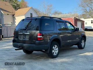 2007 Ford Explorer XLT with VIN 1FMEU73E27UA72214, listed as a Copart auction lot 53916955 with 221,707 mi miles and Clean Title. Bid and sale history available at carsss.com. Image 4.