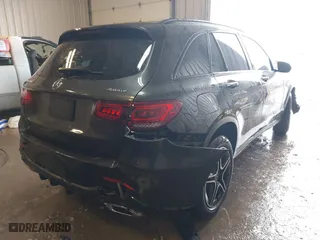2020 Mercedes-Benz GLC with VIN WDC0G8EB8LF699555, listed as a IAAI auction lot 41673140 with 1 mi miles. Bid and sale history available at carsss.com. Image 4.