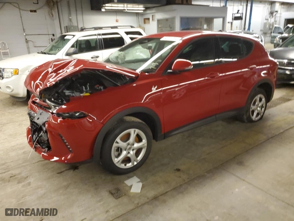 2024 Dodge Hornet GT with VIN ZACNDFAN8R3A12838, listed as a Copart auction lot 60701004 with 3,854 mi miles and Salvage Title. Bid and sale history available at carsss.com. Image 1.