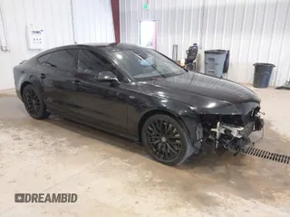 2015 Audi S7 with VIN WAUW2AFC0FN015327, listed as a IAAI auction lot 41964788 with 145,953 mi miles. Bid and sale history available at carsss.com. Image 1.