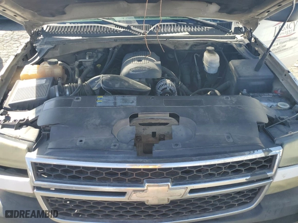 2007 Chevrolet Silverado 2500HD Classic LS with VIN 1GCHC29U77E197063, listed as a Copart auction lot 76756674 with 402,962 mi miles and Salvage Title. Bid and sale history available at carsss.com. Image 11.