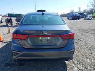 2019 Kia Forte S with VIN 3KPF34AD2KE067042, listed as a IAAI auction lot 41872177 with 96,992 mi miles. Bid and sale history available at carsss.com. Image 17.