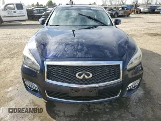 2015 Infiniti Q70 z VIN JN1BY1AP6FM541710, wystawiony jako Copart lot #47126225 z przebiegiem 57 304 mil mil oraz Szkoda całkowita • Salvage title. Historia ofert i sprzedaży dostępna na DreamBid. Obrazek 5.