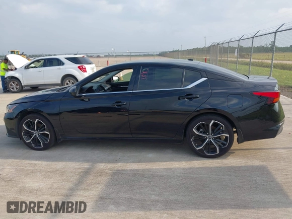 2024 Nissan Altima SR with VIN 1N4BL4CV1RN424324, listed as a IAAI auction lot 42080315 with 19,510 mi miles and . Bid and sale history available at DreamBid. Image 14.
