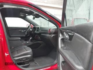 2020 Chevrolet Blazer RS z VIN 3GNKBKRS3LS582313, wystawiony jako IAAI lot #41667611 z przebiegiem 47 059 mil mil oraz . Historia ofert i sprzedaży dostępna na DreamBid. Obrazek 5.