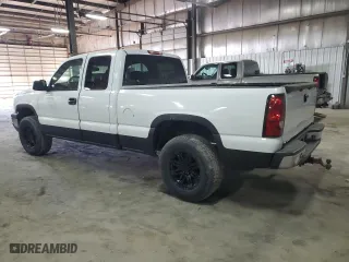 2004 Chevrolet Silverado 1500 LS with VIN 2GCEK19T041104419, listed as a Copart auction lot 49483725 with 267,300 mi miles and Clean Title. Bid and sale history available at carsss.com. Image 2.