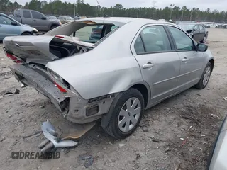 2008 Ford Fusion S with VIN 3FAHP06Z78R111053, listed as a IAAI auction lot 41522528 with 145,467 mi miles. Bid and sale history available at carsss.com. Image 4.