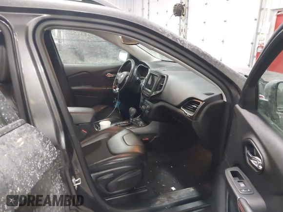 2021 Jeep Cherokee Trailhawk z VIN 1C4PJMBX4MD148597, wystawiony jako IAAI lot #41622099 z przebiegiem 48 452 mil mil oraz . Historia ofert i sprzedaży dostępna na DreamBid. Obrazek 5.